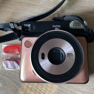 Rose Gold Fujifilm Instax SQ6 square instant camera